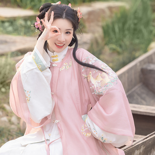 瞳莞汉服明制原创心花鹿放圆领对襟短袄春季新品粉色刺绣日常款