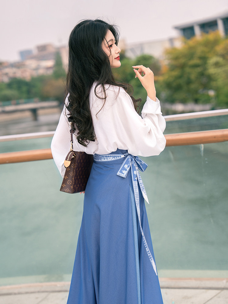 TONGWAN ORIGINAL HANFU 오후 플라잉 스트레이트 칼라 더블 옆을 터 놓은 부분 비행기 소매 짧은 셔츠 3 주름 스커트 세트 2023 봄 여름 새 스타일