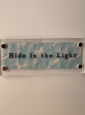 “Hide in the Light”躲在光里 怪奇物语冰箱贴装饰品2026新款