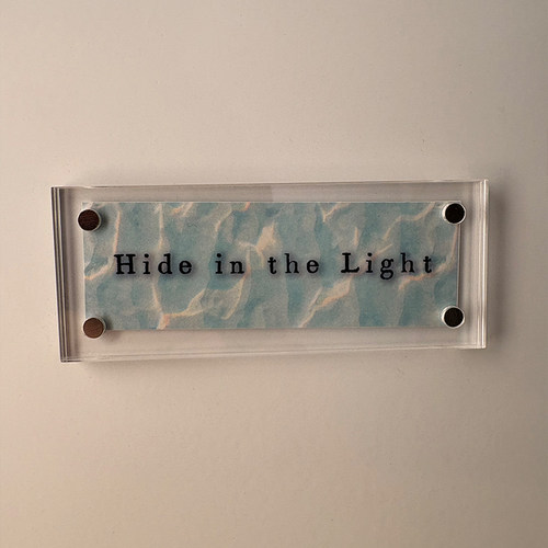 “Hide in the Light”躲在光里 怪奇物语冰箱贴装饰品2026新款