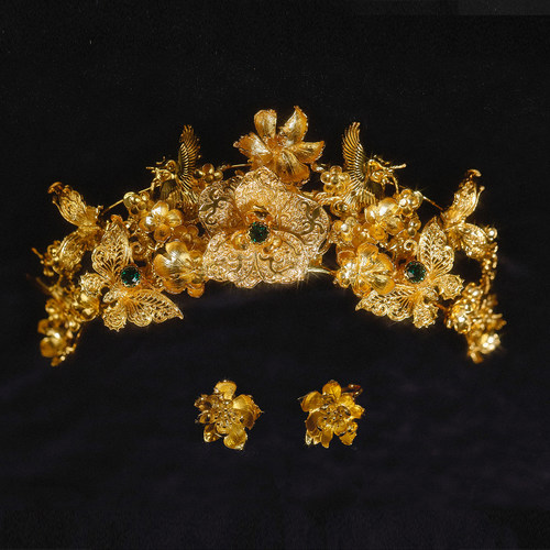 金色新娘中式婚礼秀禾龙凤褂凤冠