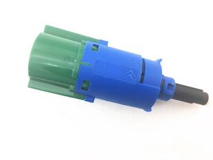 东风标致3008刹车灯开关  制动灯开关