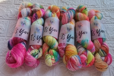 新高货手染羊毛线加KID马海毛梅花亮片软糯轻薄棒钩毛衣围巾披肩