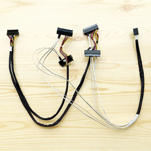 3008 12G MINI SAS SFF-8643转8482 SAS 4一分四硬盘数据线0Y9PD1