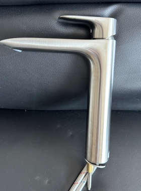 TOTO拉丝镀镍水龙头单柄面盆龙头冷热龙头家用卫生间TLG04308#BN