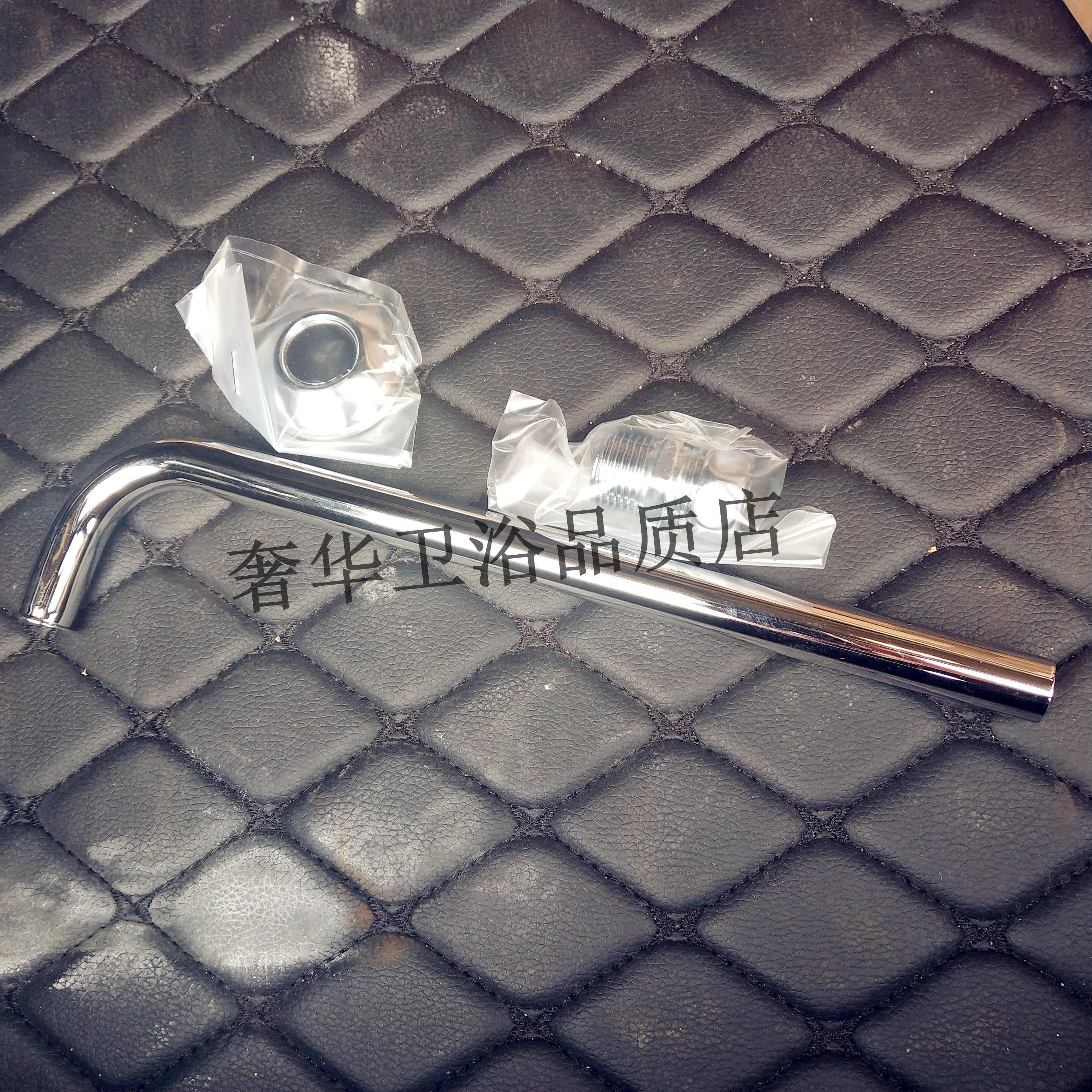小便器TOTO配暗装感应器