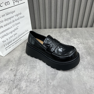 处理真皮女鞋 女单鞋 2025春季 圆头套脚软皮厚底乐福鞋 新款 厂家断码