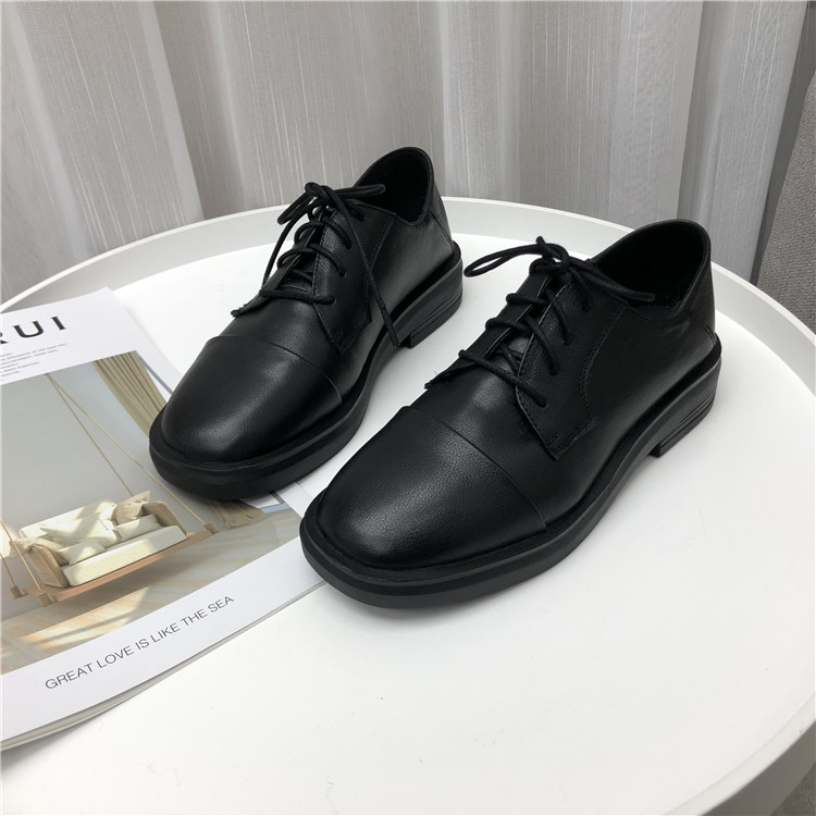 方头深口平底牛皮女单鞋