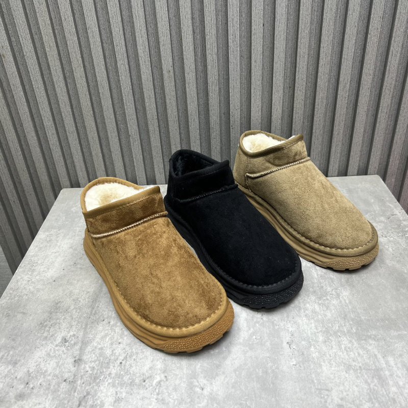 厂家断码处理男靴2025冬季新款圆头套筒加绒加厚防寒雪地男棉短靴