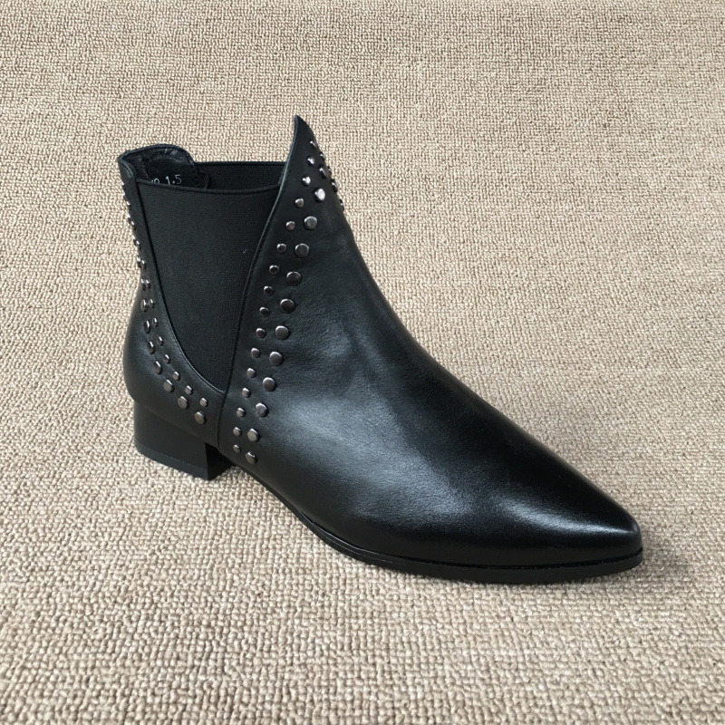 断码处理新款铆钉低跟套筒及踝靴