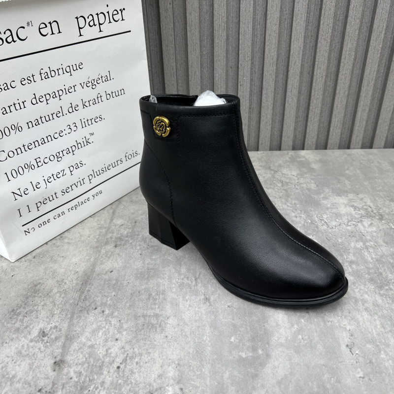 清仓断码处理真皮女靴2024冬季新款时尚百搭厚绒保暖中跟女短靴40