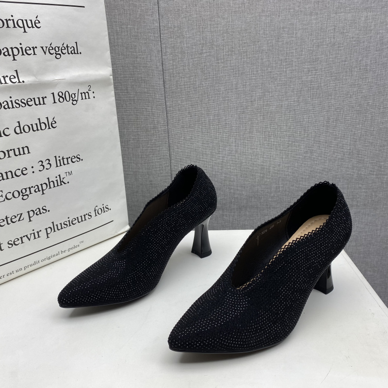 断码处理真皮女鞋2025秋新款时尚百搭烫钻尖头深口优雅高跟鞋单鞋