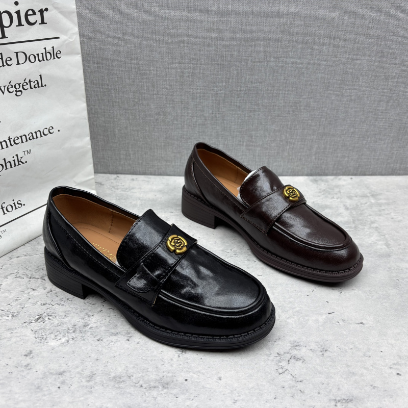 工厂处理真皮女鞋2025春季新款圆头套脚低跟乐福鞋软皮潮款女单鞋