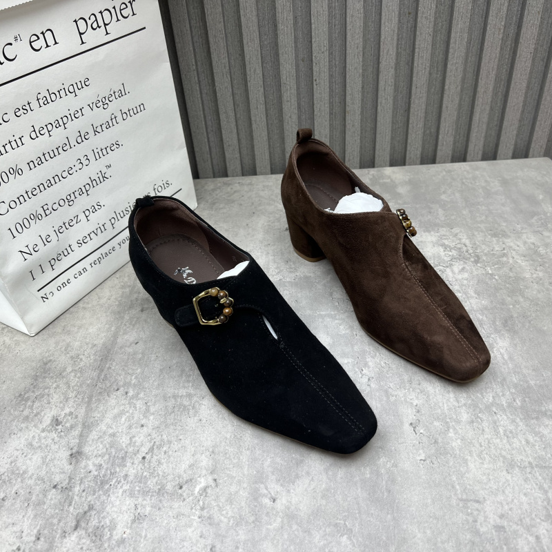 断码处理真皮女鞋2025秋新款女士小皮鞋深口中跟时尚百搭女单鞋