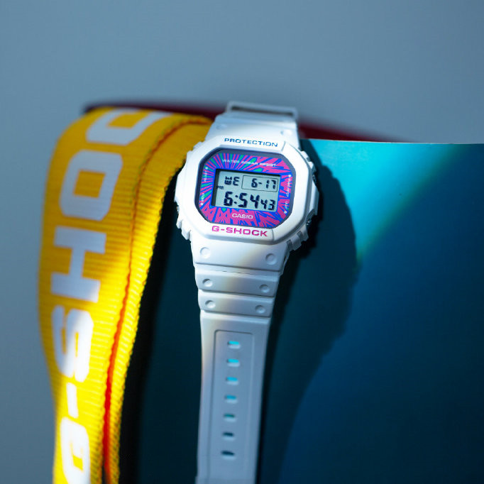 卡西欧夏日烟花运动方块电子表