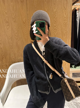 重磅TOP*黑灰色_100%绵羊毛_撞色假两件单排扣V领开衫女保暖毛衣