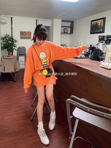 卡通橙色春季秋冬新品薄款卫衣纯棉长袖T恤女装
