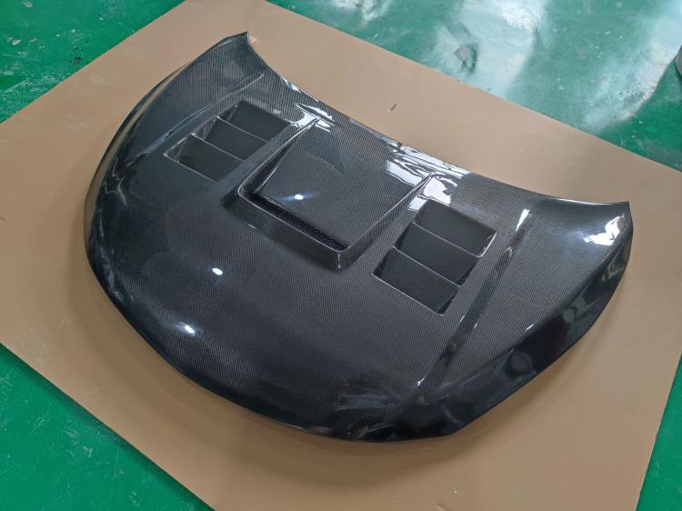 日产系列 适用于日产骐达改装碳纤维机盖 骐达碳纤维开孔机盖