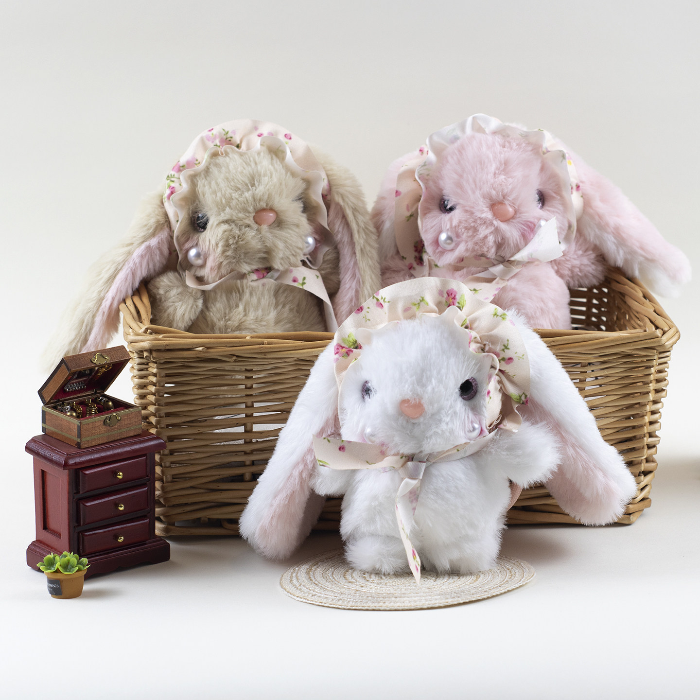 可爱长耳朵兔子包包挂件毛绒公仔钥匙扣小玩偶生日礼物感书包挂饰