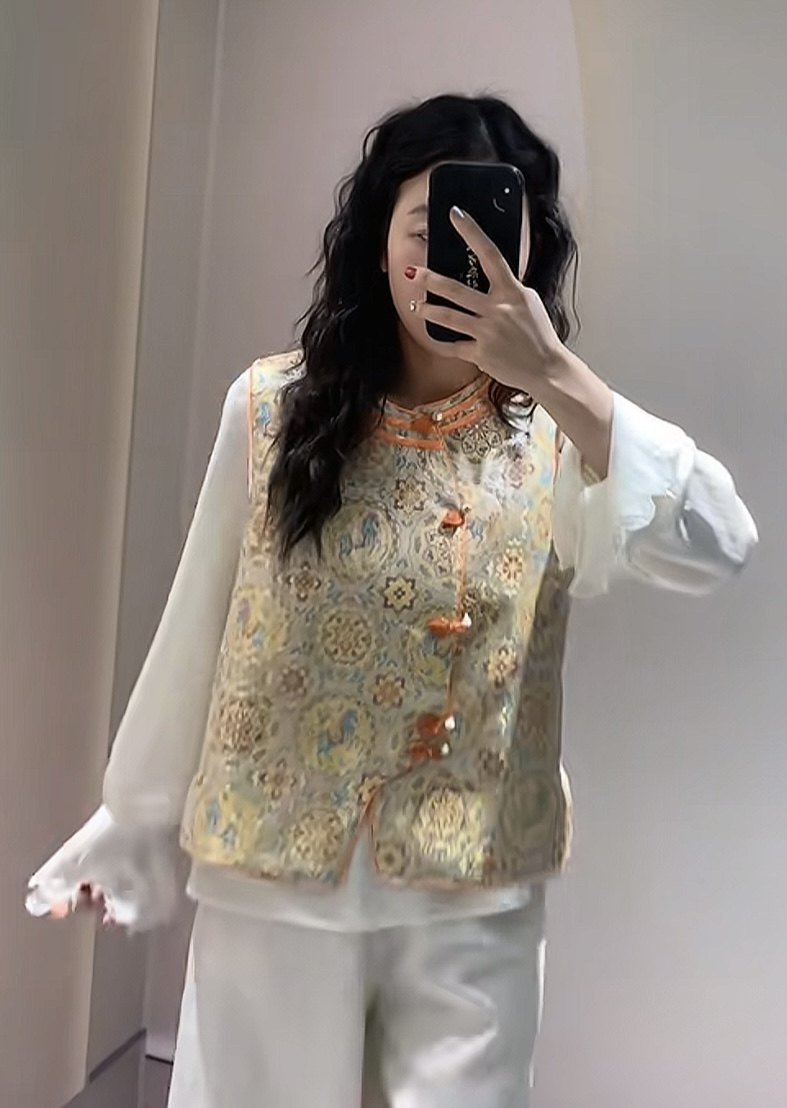 金马迎春新款显瘦国风气质复古马甲宋锦宝相花盘扣马夹女背心坎肩