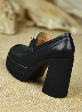 misili方头粗跟单鞋11.7cm时尚高跟鞋2026春季新款一脚蹬厚底女鞋