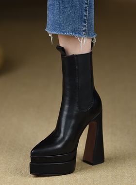 misili时尚尖头厚底粗跟短靴秋冬季新款14cm高跟鞋黑色套筒女靴子