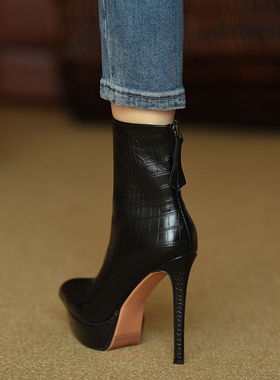 misili鹰嘴尖头细跟短靴女秋冬季新款12cm超高跟鞋黑色厚底女靴子