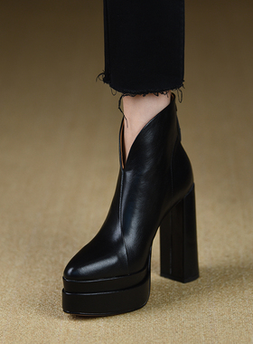 misili尖头粗跟短靴秋冬季新款12.3cm黑色高跟鞋防水台厚底女靴子