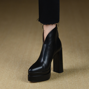 防水台厚底女靴子 12.3cm黑色高跟鞋 misili尖头粗跟短靴秋冬季 新款