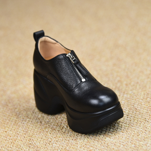 前拉链坡跟单鞋 小个子厚底真皮女鞋 9cm高跟鞋 新款 2026春季 misili