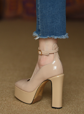 misili 超高跟浅口一字扣带单鞋女 2026春夏季新款粗跟防水台女鞋