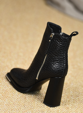 misili 方头粗跟短靴9.7cm高跟鞋2026秋冬新款加绒厚底真皮女靴子