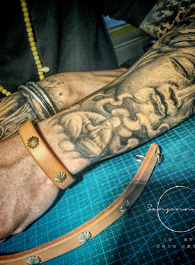 手工定制手链牛皮时尚配饰复古风