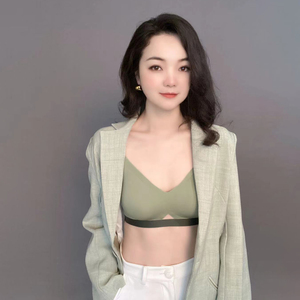 金薇裸感薄杯睡眠背心运动文胸