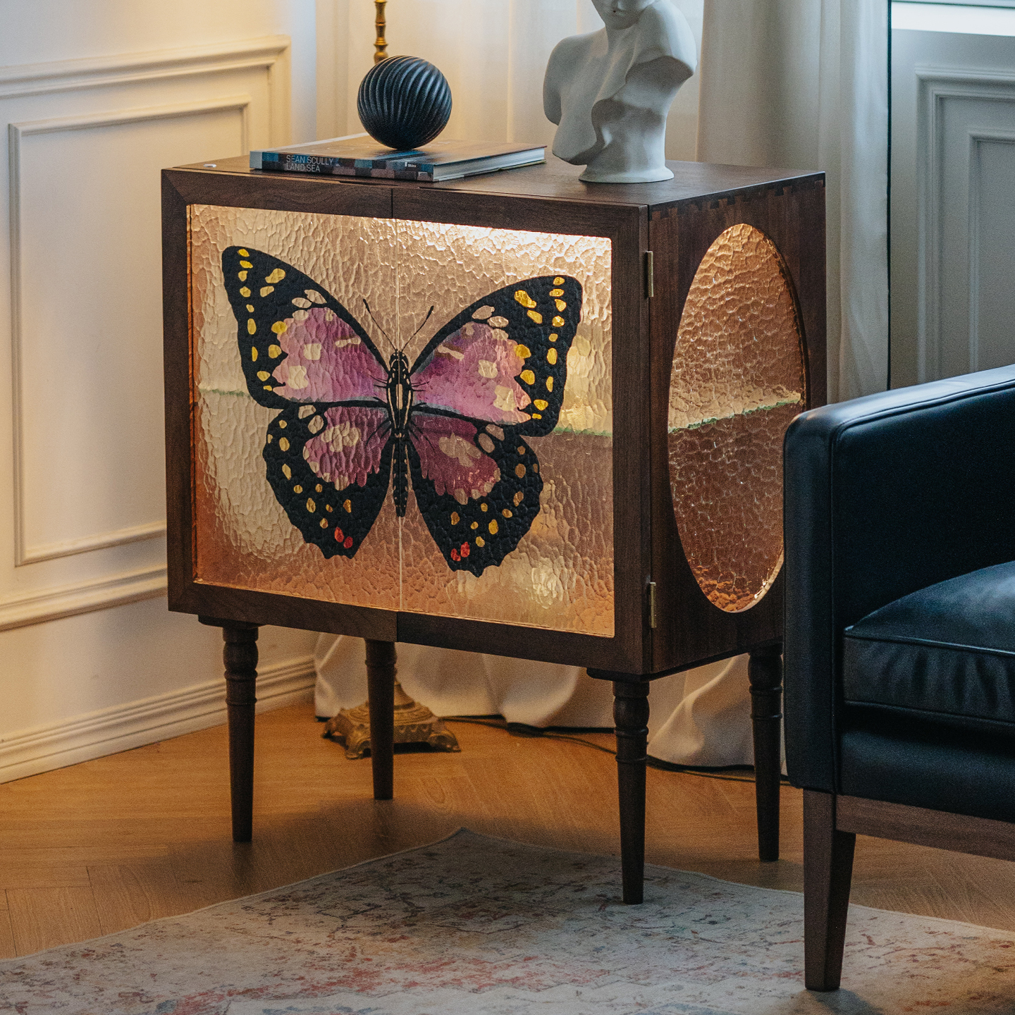 物应黑胡桃木大紫蛱蝶边柜展示柜