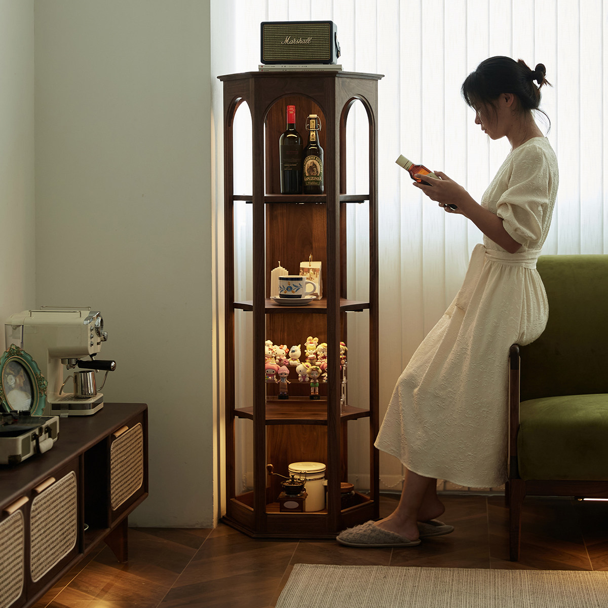 物应斗兽场六角柜黑胡桃木实木展示柜北欧客厅收纳墙角转角拐角柜