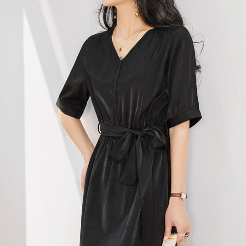 法式复古黑色显瘦V领醋酸长裙连衣裙女夏 高级感铜氨丝赫本小黑裙