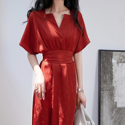 红色连衣裙醋酸订婚裙开叉V领