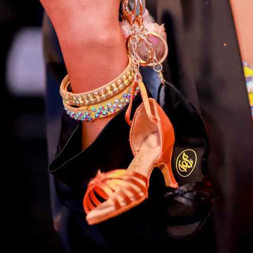 时尚达人的迷你拉丁舞鞋小挂件