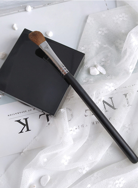 cici化妆刷 眼窝晕染刷鼻影刷M275动物毛眼影刷眼头提亮刷小马毛