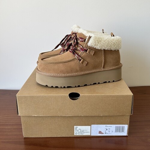 河南桑坡羊皮毛一体系带雪地靴