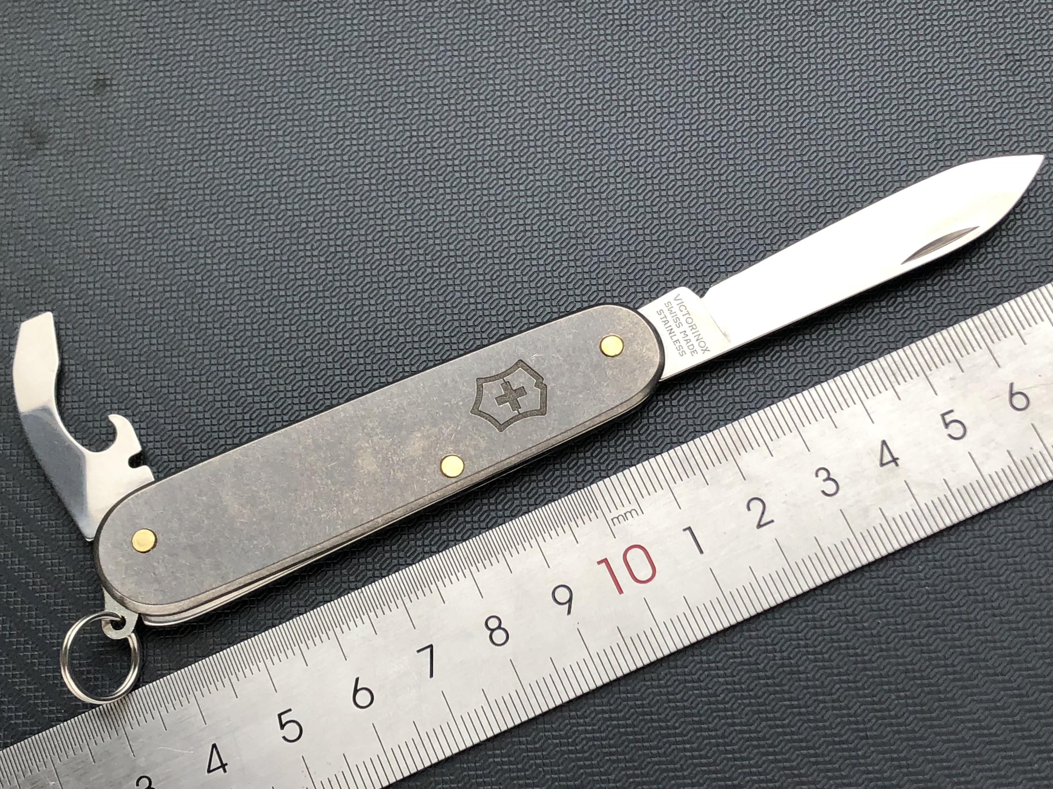 維氏VICTORINOX84MM石洗鈦柄改裝