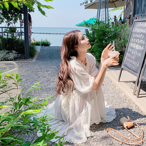 初恋雪纺V领连衣裙女2024夏季新款法式温柔风海边度假收腰仙女裙图片