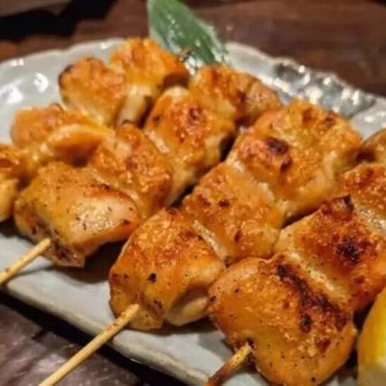 日式碳烤盐烤鸡腿肉串去骨冷冻60g16串包装烧鸟店商用带皮鸡肉串