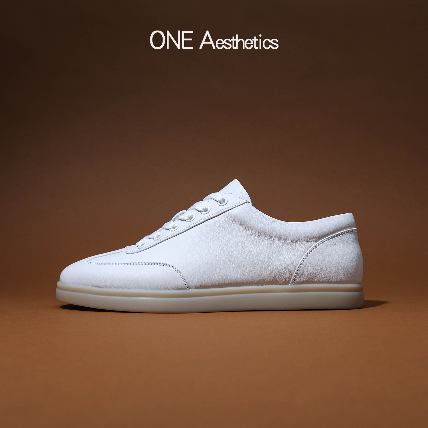 极简风时尚休闲鞋白色板鞋男款德训鞋百搭平底小白鞋低帮轻便男鞋,流行男鞋,休闲板鞋,淘宝优惠券,粉丝福利购,淘宝优惠卷