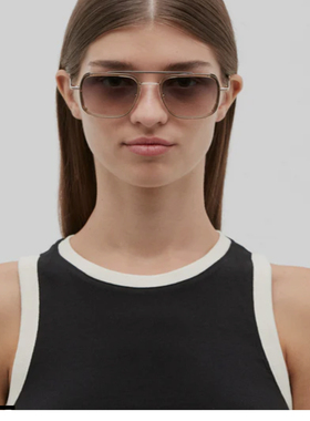 gigi西班牙订单的太阳眼镜 只剩一个款了