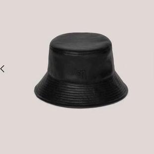 nanushka特价！匈牙利单 渔夫帽盆帽 植物蛋白环保皮