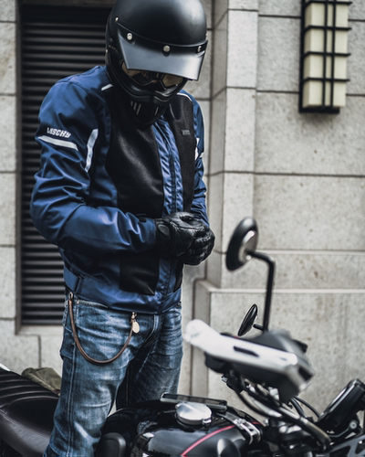 雷翅防衰骑士夏季修身机车性价比