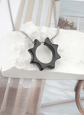 隐山檀木太阳吊坠手工情侣礼物