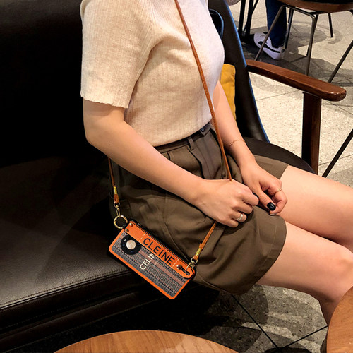 DLARA适用于华为Mate80手机壳